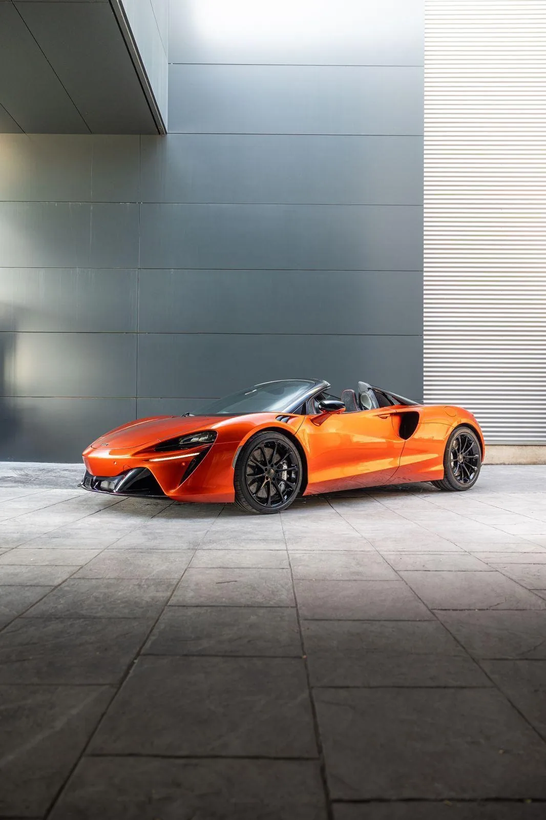 McLaren Artura Spider